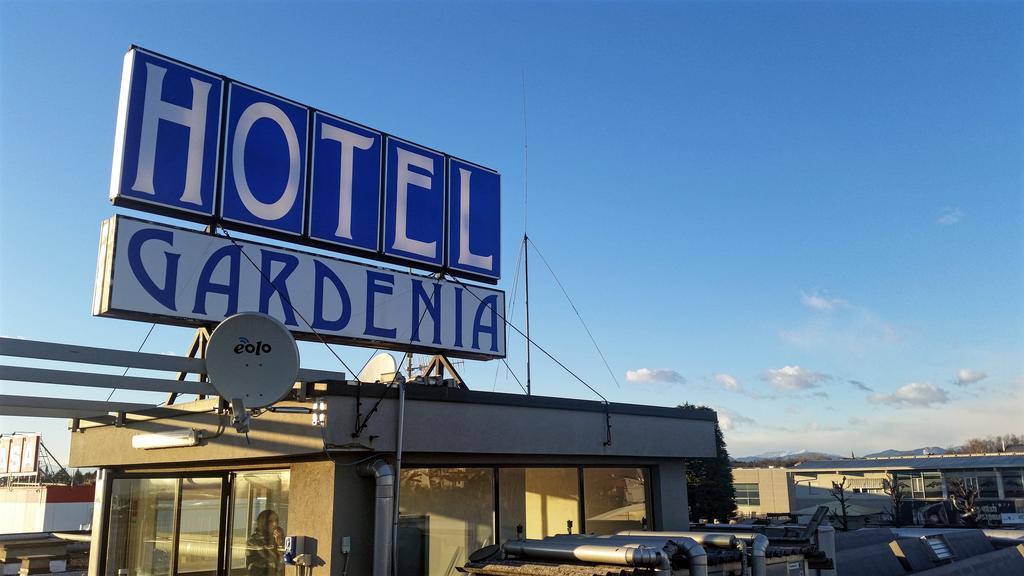Hotel Gardenia Cermenate ภายนอก รูปภาพ